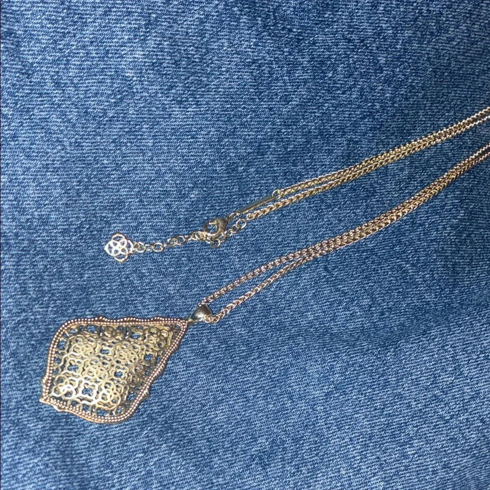 Kendra Scott Gold Filigree Earrings - Picture 5 of 7